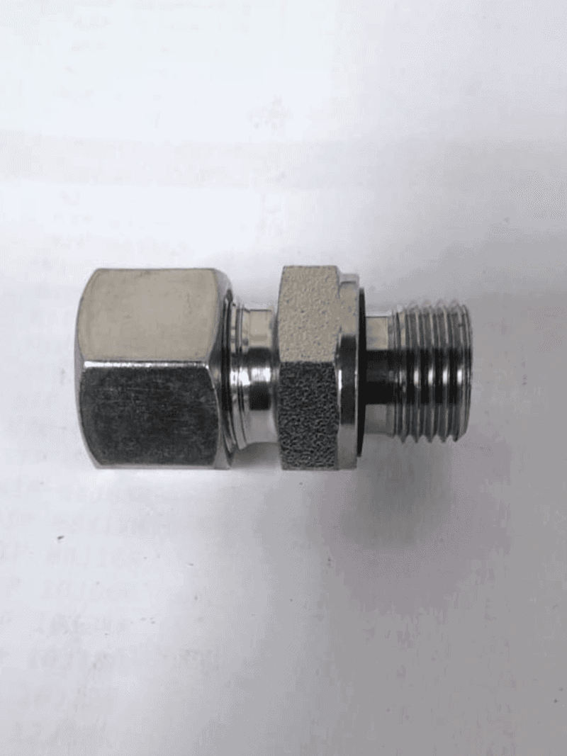GE RED series straight male stud coupling with BSPP captive seal and metric tube connection